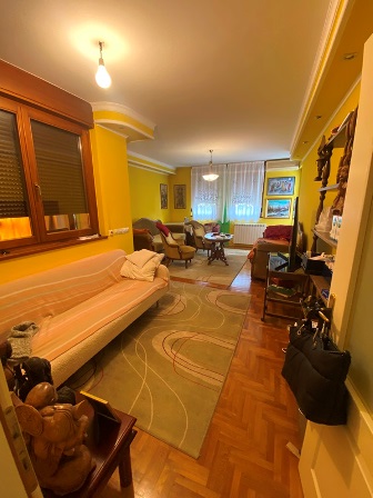 Stan na prodaju u Beogradu, Mirijevo, trosoban, 75m2, cena 240000 evra