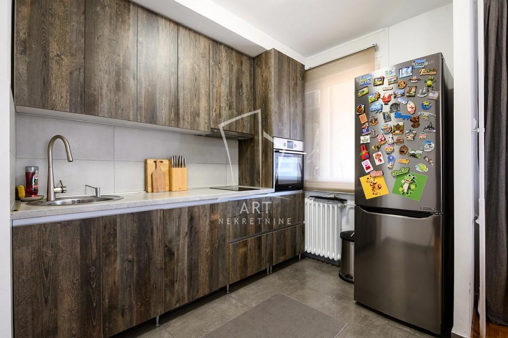 Stan na prodaju u Beogradu, Meandri, dvosoban, 58m2, cena 185000 evra