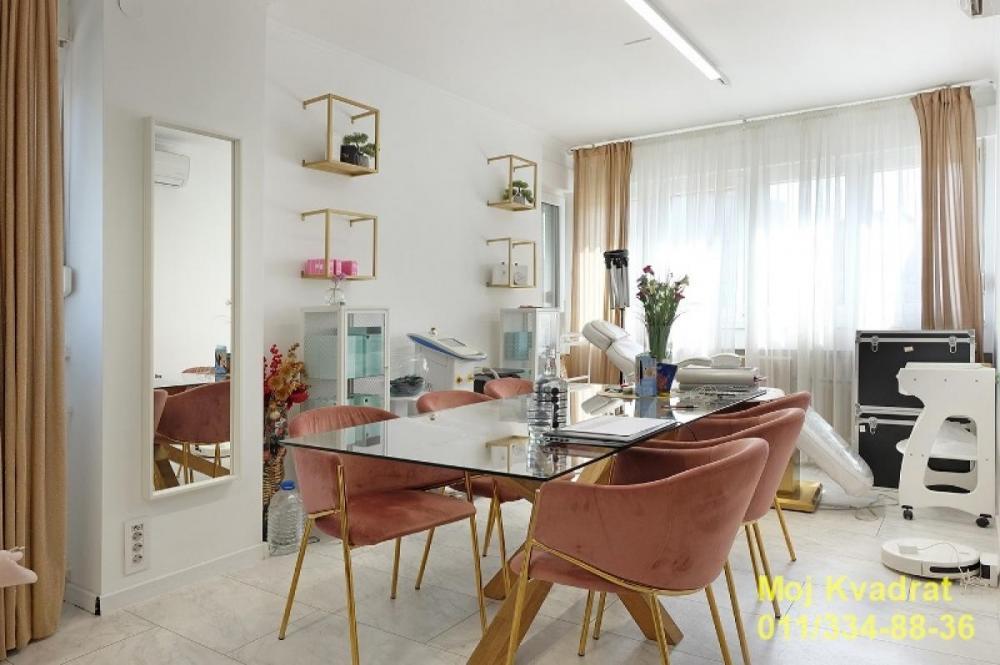 Stan na prodaju u Beogradu, Kalenić pijaca, dvosoban, 53m2, cena 235000 evra