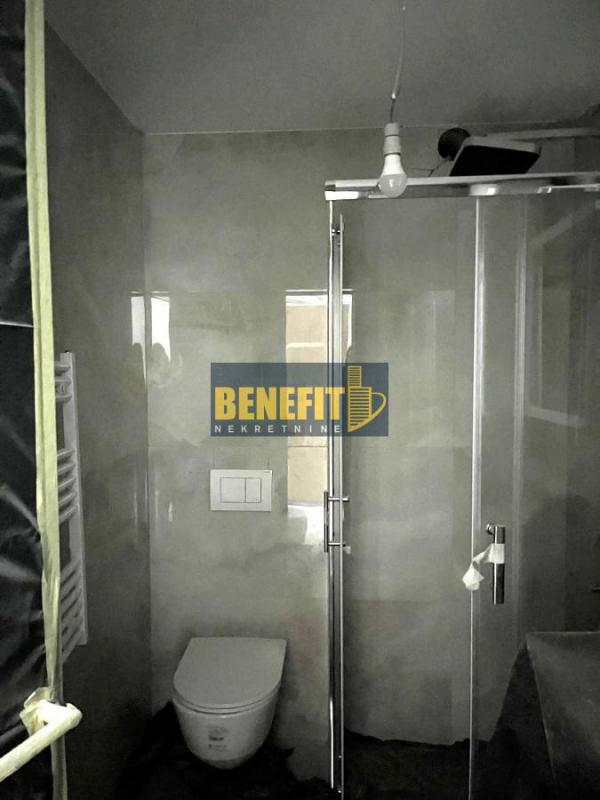 Stan na prodaju u Beogradu, Čubura, trosoban, 65m2, cena 270000 evra