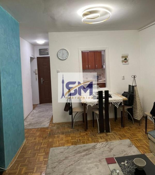 Stan na prodaju u Beogradu, Petlovo brdo, dvoiposoban, 49m2, cena 104000 evra