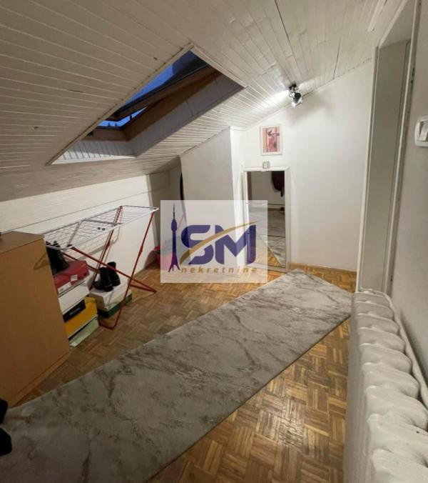 Stan na prodaju u Beogradu, Petlovo brdo, dvoiposoban, 49m2, cena 104000 evra