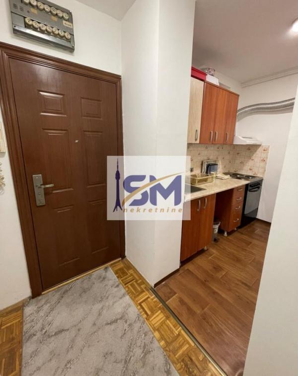 Stan na prodaju u Beogradu, Petlovo brdo, dvoiposoban, 49m2, cena 104000 evra