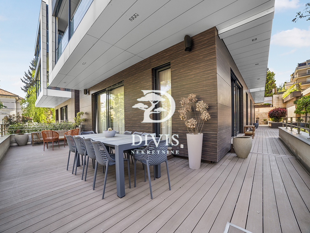 Stan na prodaju u Beogradu, Dedinje, cetvorosoban, 360m2, cena 1700000 evra