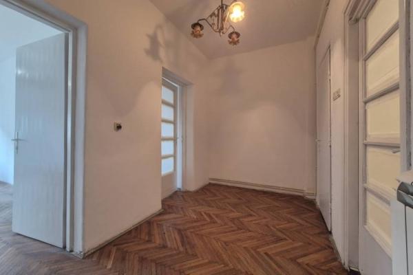 Stan na prodaju u Beogradu, Skadarlija, dvosoban, 59m2, cena 279000 evra