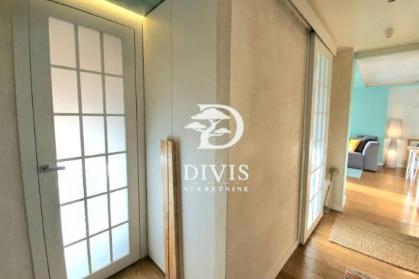 Stan na prodaju u Beogradu, Novi Beograd blok 38 (OŠ Ratko Mitrović), trosoban, 72m2, cena 295000 evra