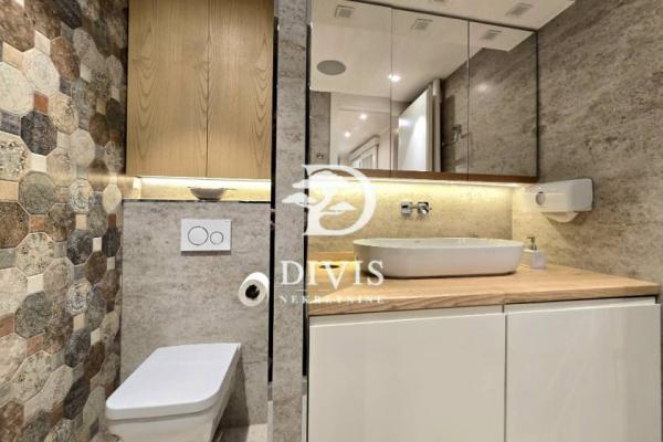 Stan na prodaju u Beogradu, Novi Beograd blok 38 (OŠ Ratko Mitrović), trosoban, 72m2, cena 295000 evra