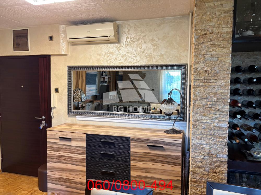 Stan na prodaju u Beogradu, Nova Galenika, trosoban, 73m2, cena 260000 evra