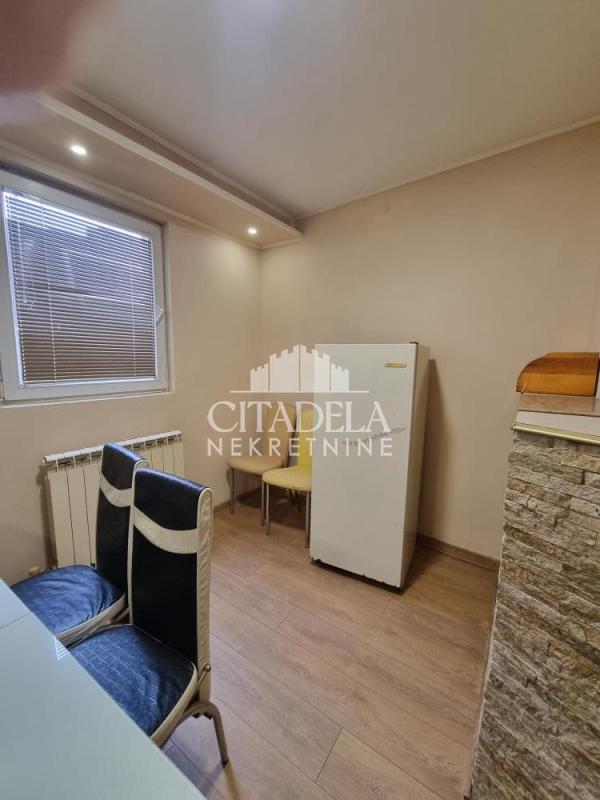 Stan na prodaju u Beogradu, Čukarica, trosoban, 73m2, cena 167500 evra