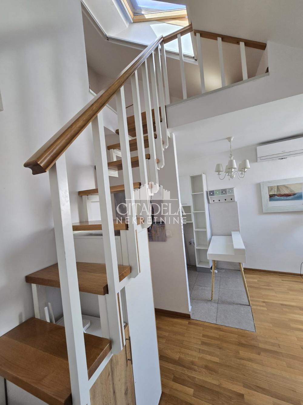 Stan na prodaju u Beogradu, Crveni Krst, jednoiposoban, 29m2, cena 135000 evra