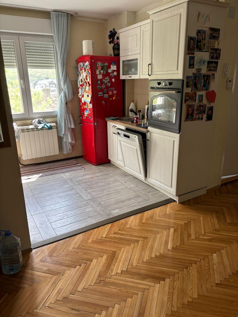Stan na prodaju u Beogradu, 130m2, cena 398000 evra