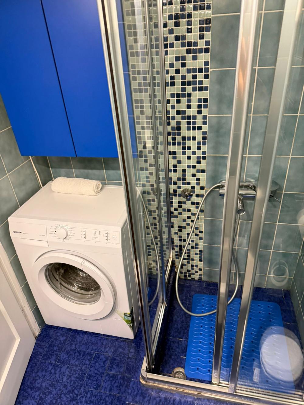 Stan na prodaju u Beogradu, Karaburma, dvosoban, 49m2, cena 149000 evra