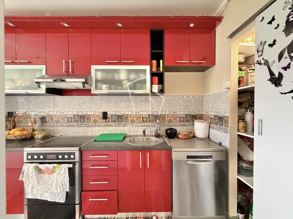 Stan na prodaju u Beogradu, Zvezdara, dvosoban, 58m2, cena 210000 evra