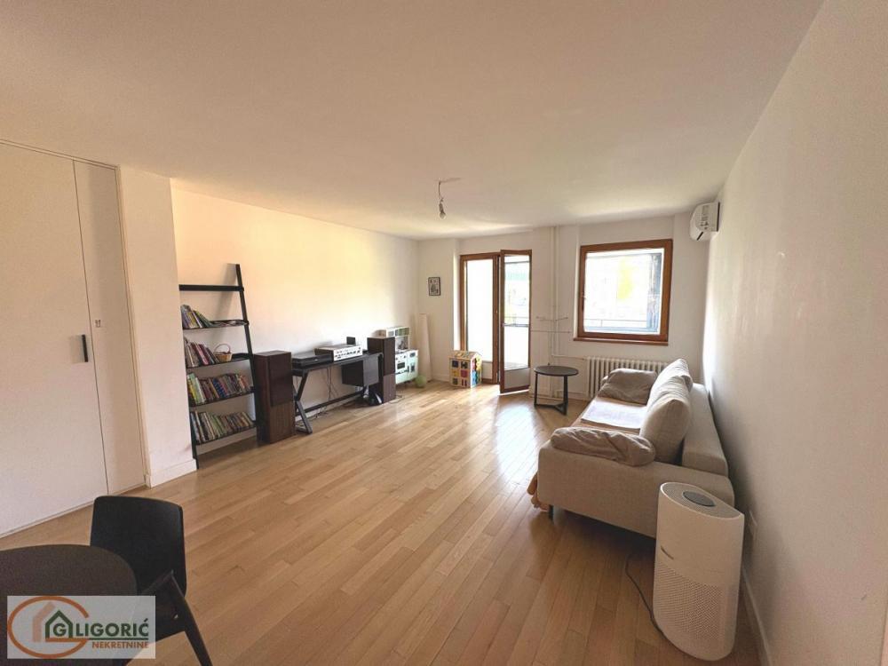 Stan na prodaju u Beogradu, Gundulićev venac, trosoban, 86m2, cena 380000 evra