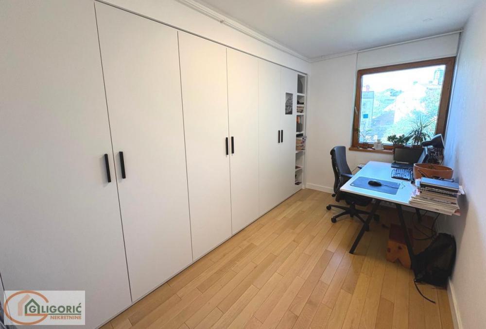 Stan na prodaju u Beogradu, Gundulićev venac, trosoban, 86m2, cena 380000 evra