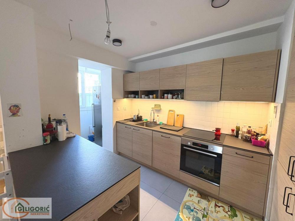 Stan na prodaju u Beogradu, Gundulićev venac, trosoban, 86m2, cena 380000 evra