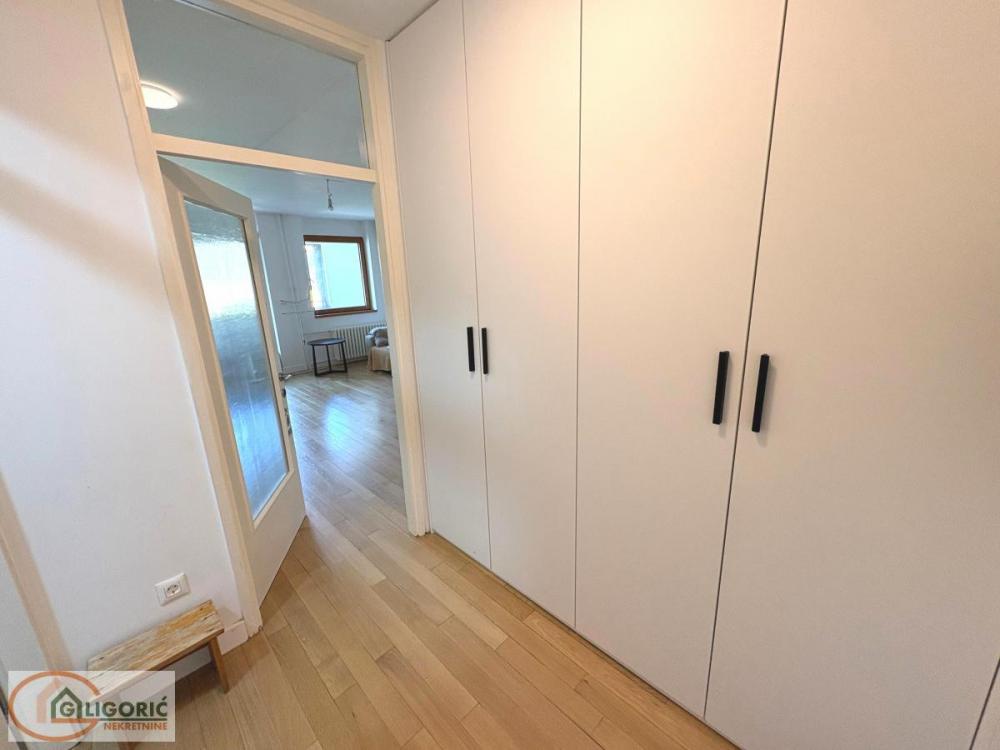 Stan na prodaju u Beogradu, Gundulićev venac, trosoban, 86m2, cena 380000 evra