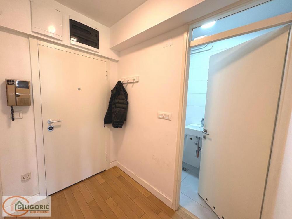 Stan na prodaju u Beogradu, Gundulićev venac, trosoban, 86m2, cena 380000 evra