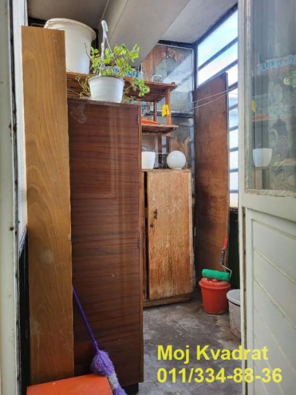 Stan na prodaju u Beogradu, Fontana, dvosoban, 77m2, cena 220000 evra