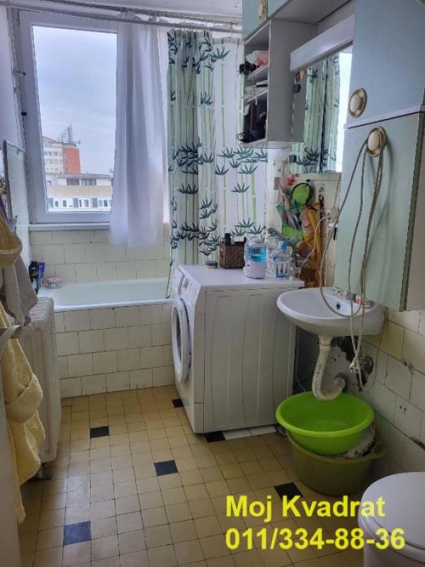 Stan na prodaju u Beogradu, Fontana, dvosoban, 77m2, cena 220000 evra