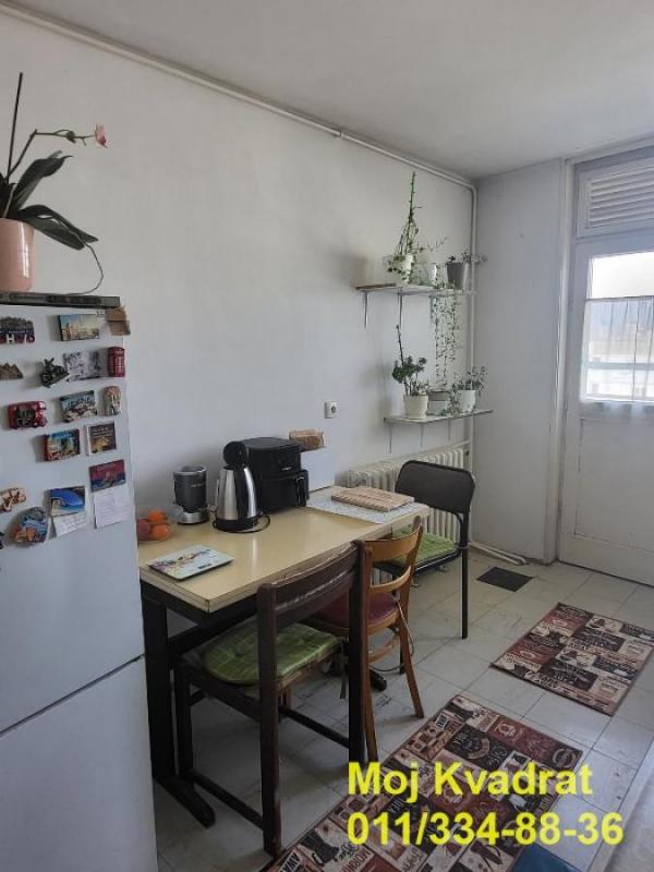 Stan na prodaju u Beogradu, Fontana, dvosoban, 77m2, cena 220000 evra