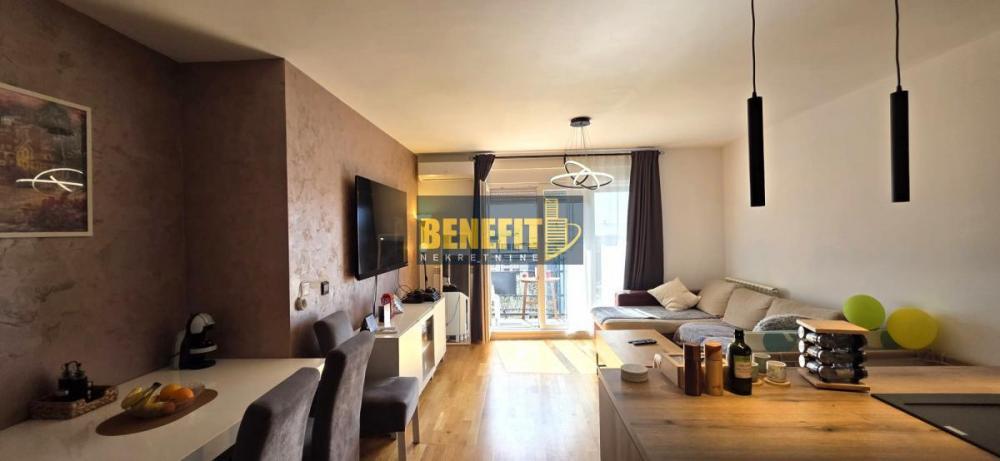 Stan na prodaju u Beogradu, Mirijevo, trosoban, 69m2, cena 208000 evra