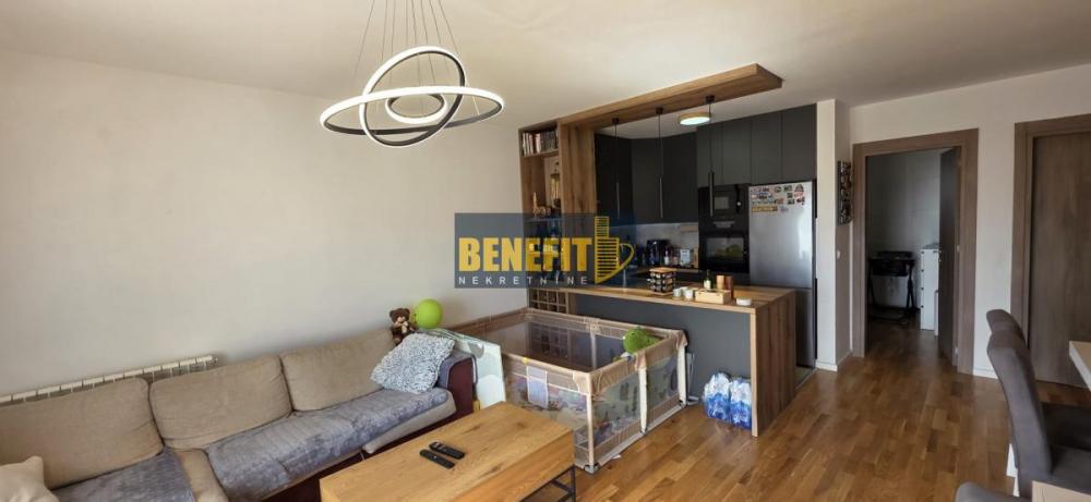 Stan na prodaju u Beogradu, Mirijevo, trosoban, 69m2, cena 208000 evra