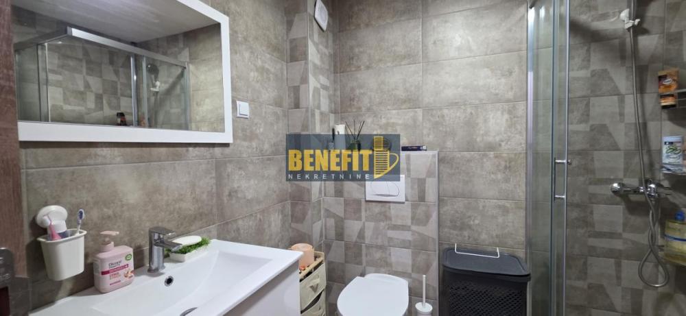 Stan na prodaju u Beogradu, Mirijevo, trosoban, 69m2, cena 208000 evra