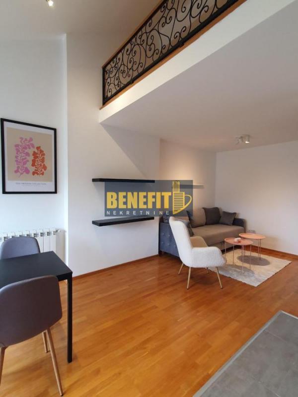 Stan na prodaju u Beogradu, Beograd (centar), trosoban, 58m2, cena 285000 evra