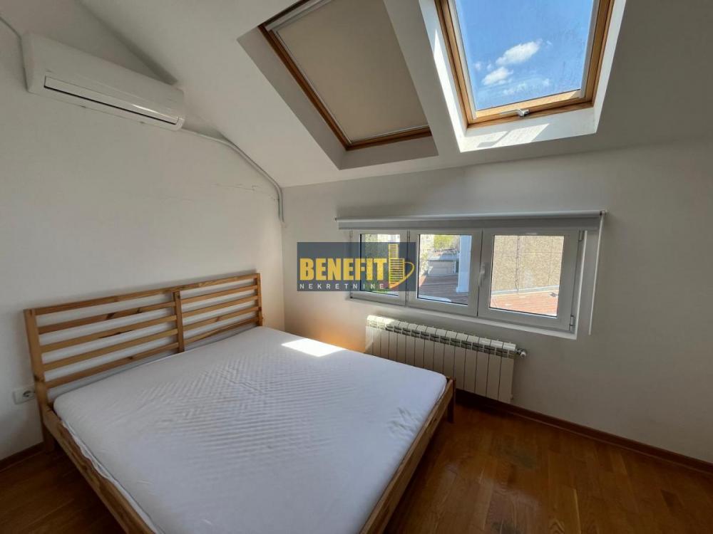 Stan na prodaju u Beogradu, Beograd (centar), trosoban, 58m2, cena 285000 evra