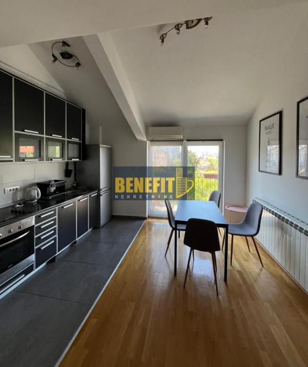 Stan na prodaju u Beogradu, Beograd (centar), trosoban, 58m2, cena 285000 evra