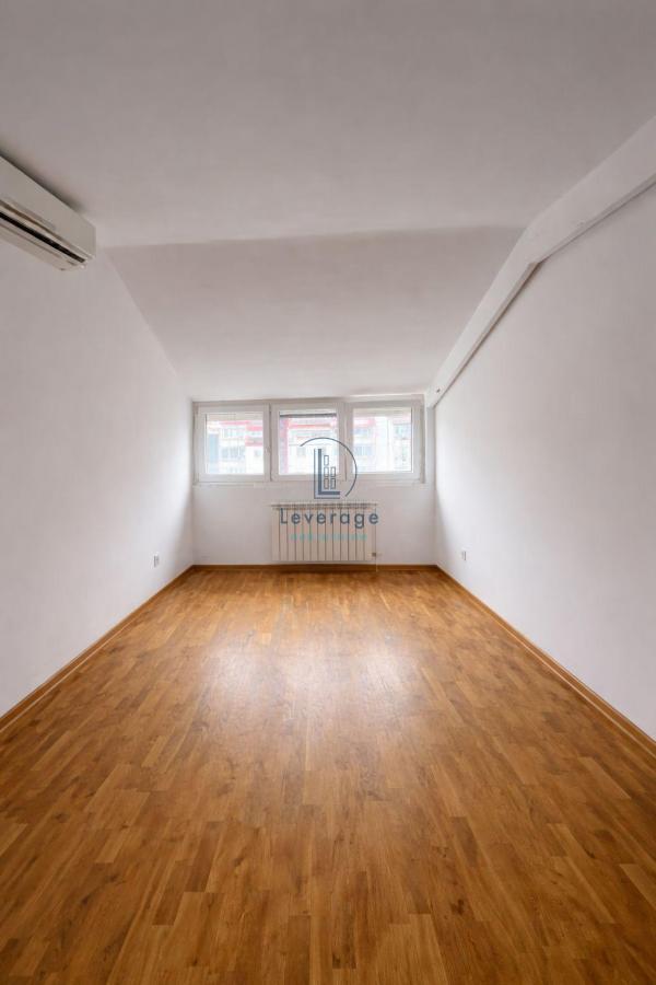 Stan na prodaju u Beogradu, Novi Beograd blok 71, troiposoban, 103m2, cena 338000 evra