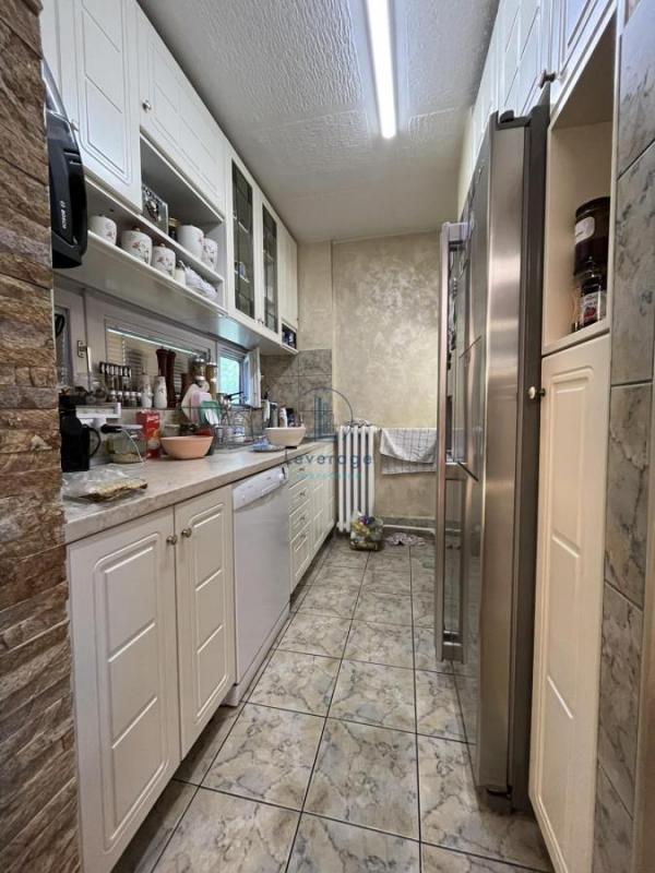 Stan na prodaju u Beogradu, Nova Galenika, dvoiposoban, 73m2, cena 260000 evra