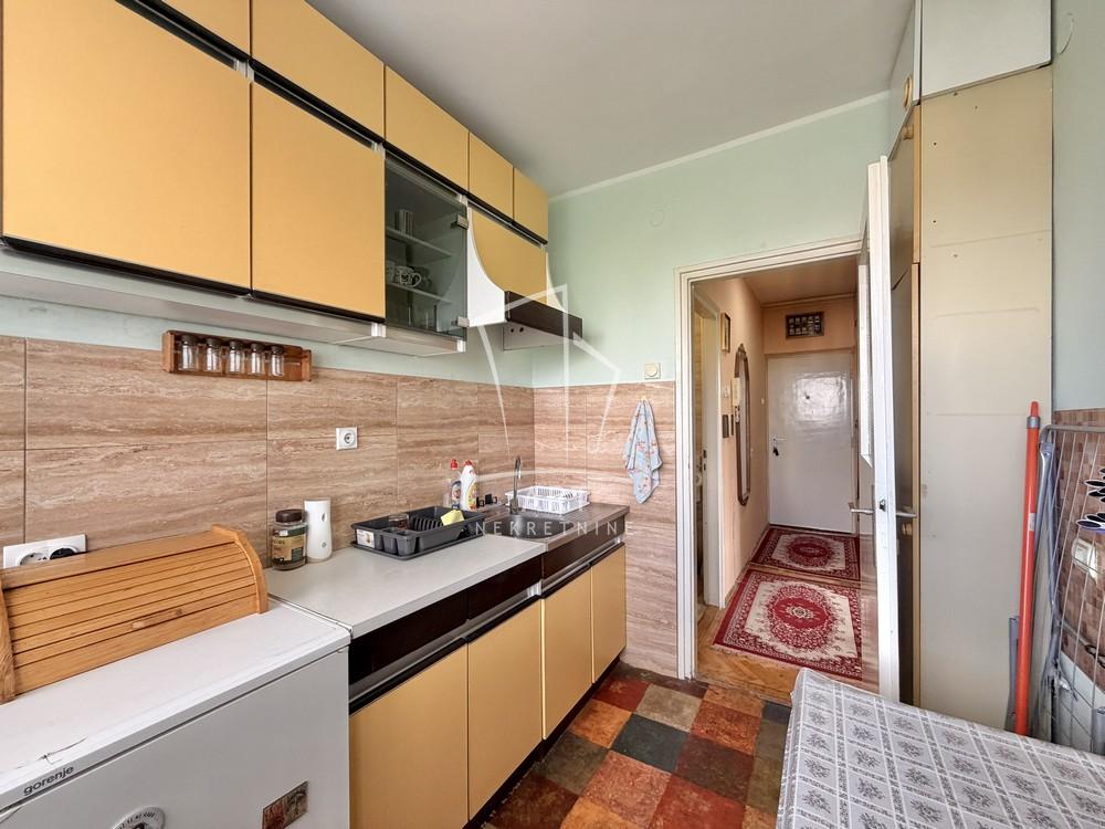 Stan na prodaju u Beogradu, Banovo brdo, dvosoban, 43m2, cena 167000 evra