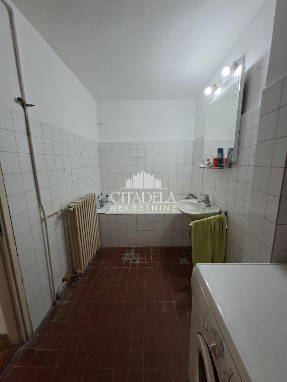 Stan na prodaju u Beogradu, Banjica, cetvorosoban, 118m2, cena 290000 evra