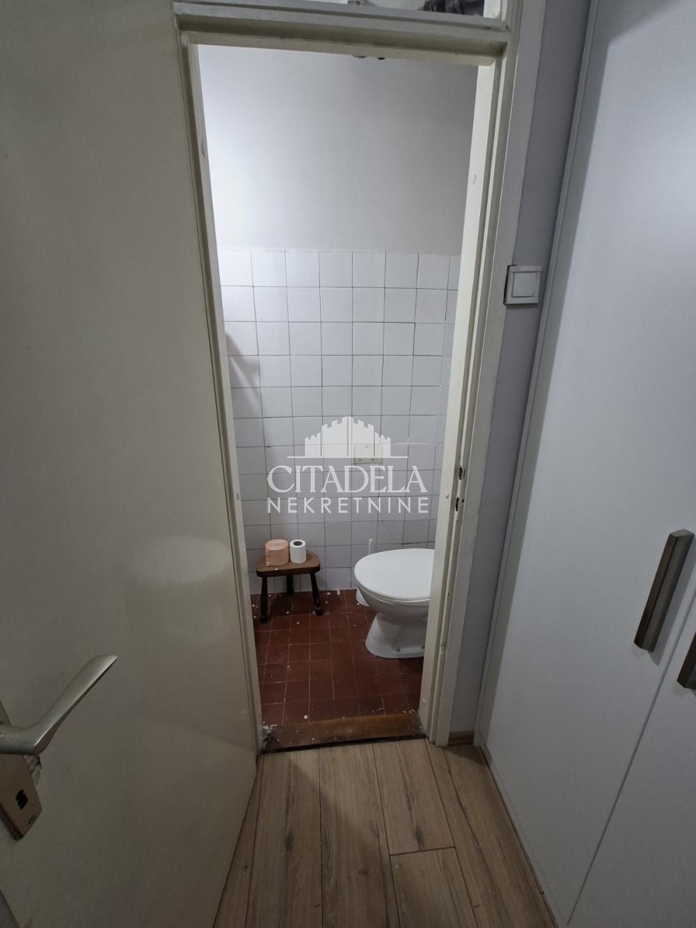 Stan na prodaju u Beogradu, Banjica, cetvorosoban, 118m2, cena 290000 evra