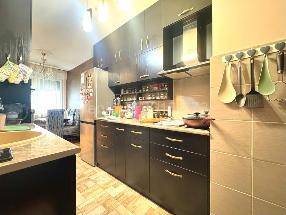 Stan na prodaju u Beogradu, Vračar, trosoban, 84m2, cena 335000 evra