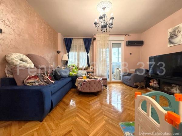 Stan na prodaju u Beogradu, Vračar, trosoban, 84m2, cena 335000 evra