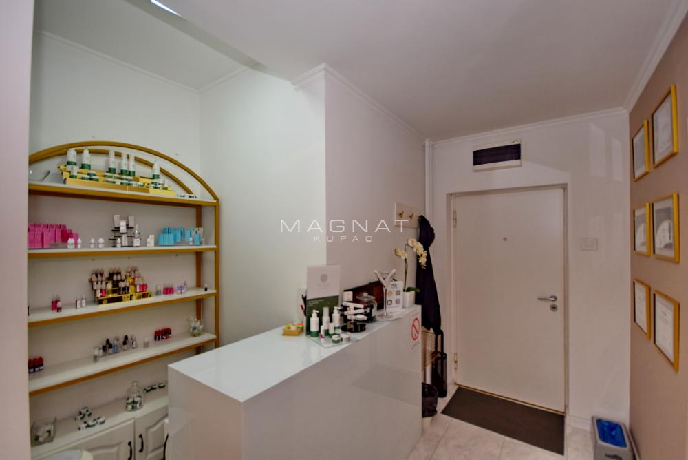 Stan na prodaju u Beogradu, Vračar, dvosoban, 53m2, cena 235000 evra