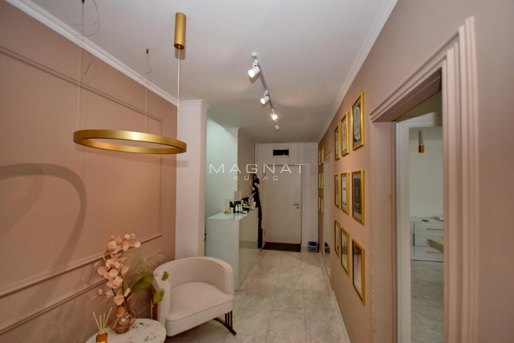 Stan na prodaju u Beogradu, Vračar, dvosoban, 53m2, cena 235000 evra