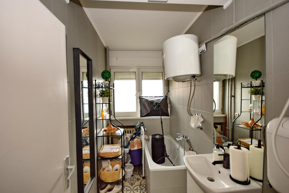 Stan na prodaju u Beogradu, Vračar, dvosoban, 53m2, cena 235000 evra