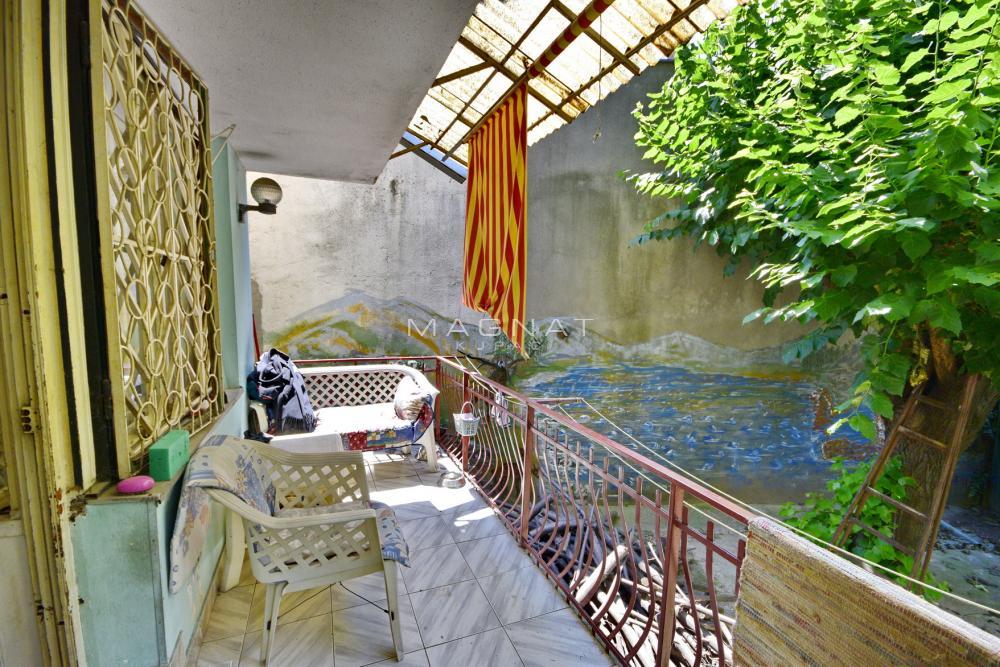 Stan na prodaju u Beogradu, Crveni Krst, dvosoban, 50m2, cena 195000 evra