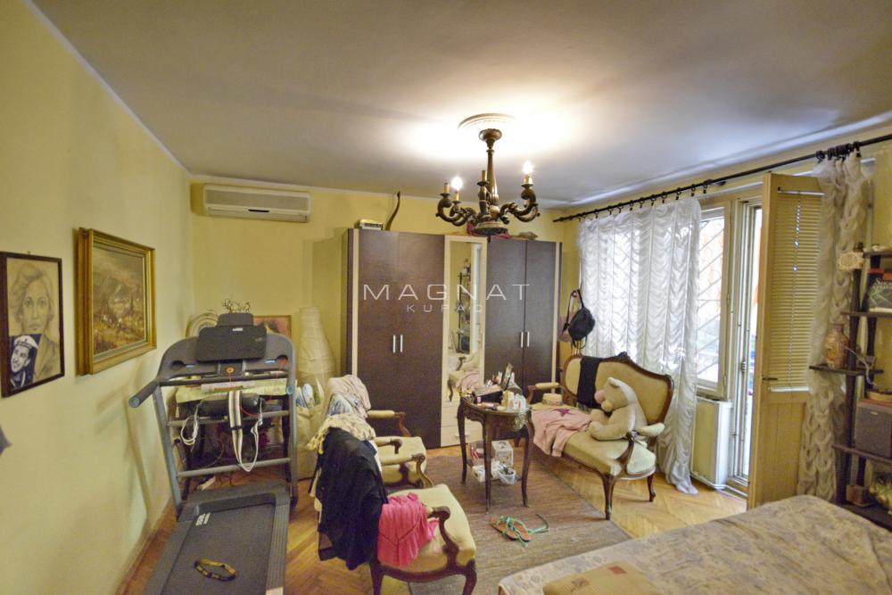 Stan na prodaju u Beogradu, Crveni Krst, dvosoban, 50m2, cena 195000 evra