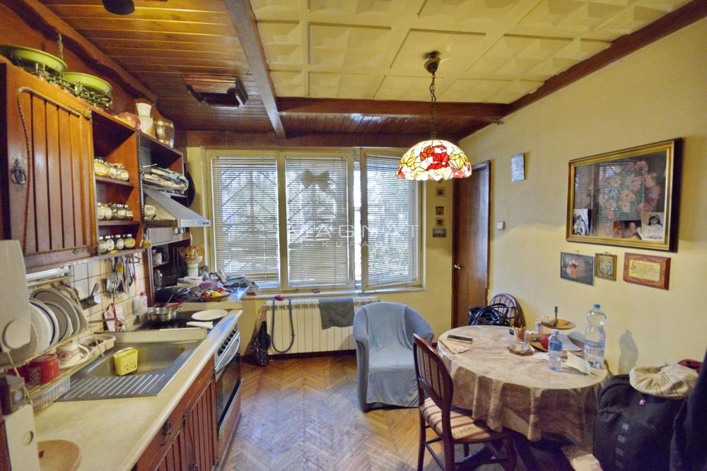 Stan na prodaju u Beogradu, Crveni Krst, dvosoban, 50m2, cena 195000 evra