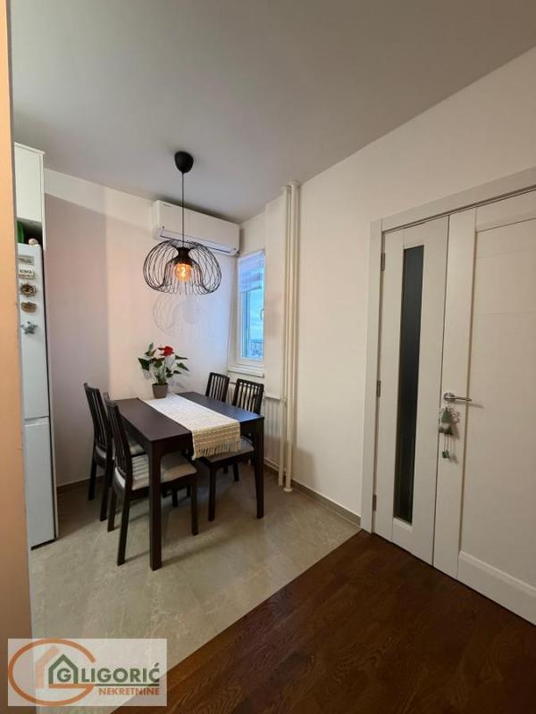 Stan na prodaju u Beogradu, Prvomajska, jednoiposoban, 42m2, cena 151000 evra