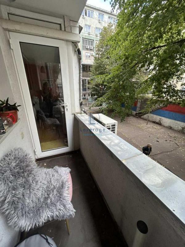 Stan na prodaju u Beogradu, Terazije, dvoiposoban, 60m2, cena 289000 evra