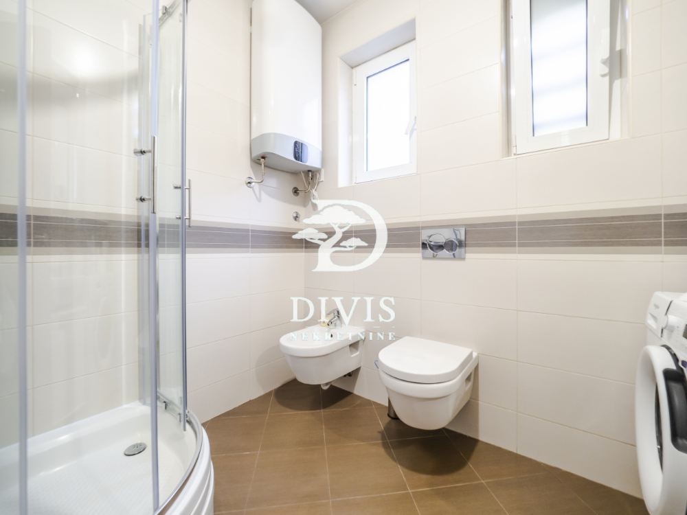 Stan na prodaju u Beogradu, Dedinje, trosoban, 98m2, cena 415000 evra