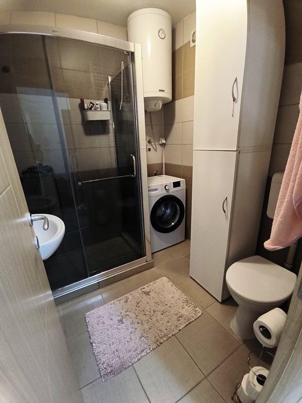 Stan na prodaju u Beogradu, Ledine, dvosoban, 47m2, cena 125000 evra