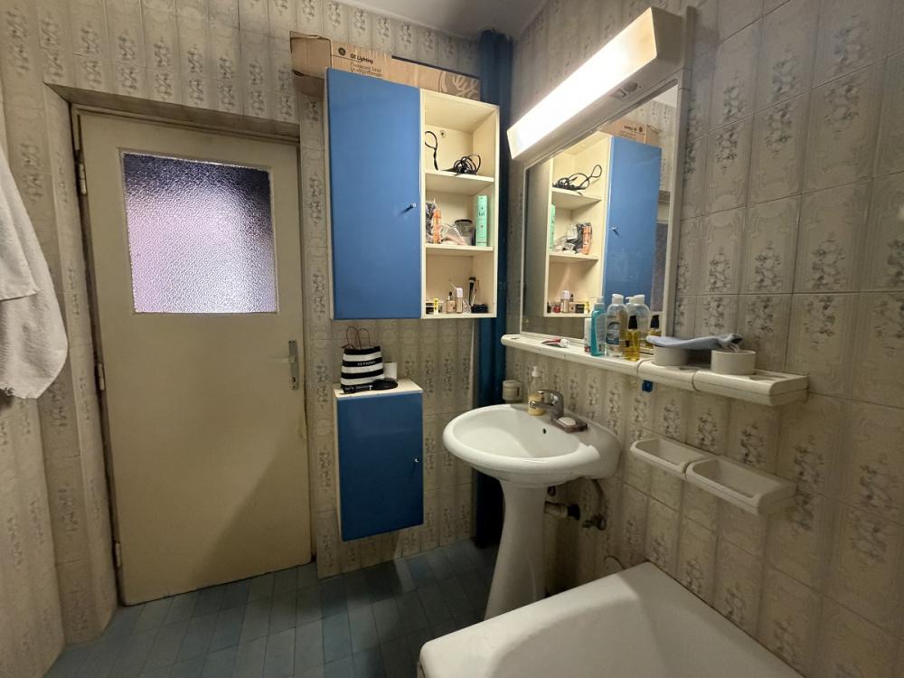 Stan na prodaju u Beogradu, Karaburma, dvosoban, 49m2, cena 134900 evra