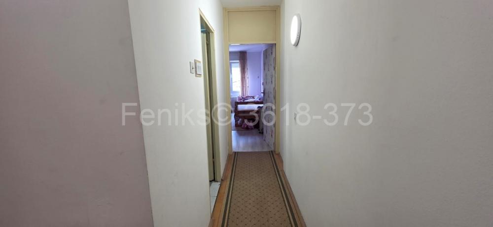 Stan na prodaju u Beogradu, Novi Beograd blok 63, dvoiposoban, 66m2, cena 207000 evra